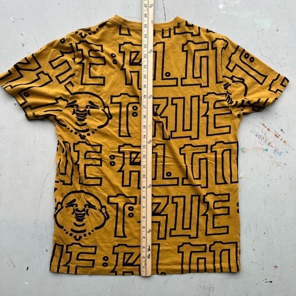 Women's True Religion T-Shirt Yellow All-Over Print M Buddha Y2K Logo Streetwear - Picture 11 of 12